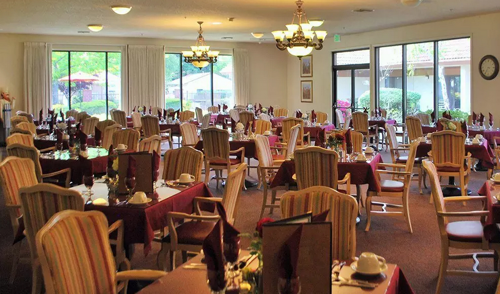 Roseville Commons 275 Folsom Road Roseville CA 95678 Senior Living Guide