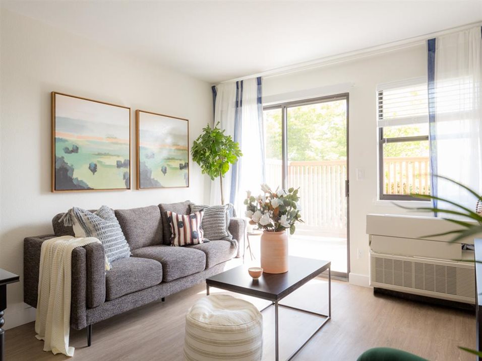 Cogir of Vallejo Hills Hills 350 Locust Drive Vallejo CA 94591 Senior