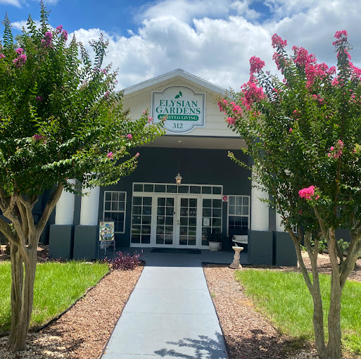 Assisted Living in Tampa Elysian Gardens